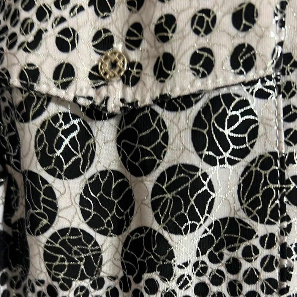 Black‎ and Rose Graphic 3/4 Sleeve Button Down Blouse - Picture 5 of 13